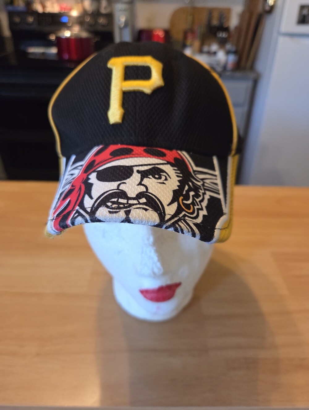 NEW ERA PITTSBURGH PIRATES 39 THIRTY GENUINE MERCHANDISE CHILD BASEBALL CAP